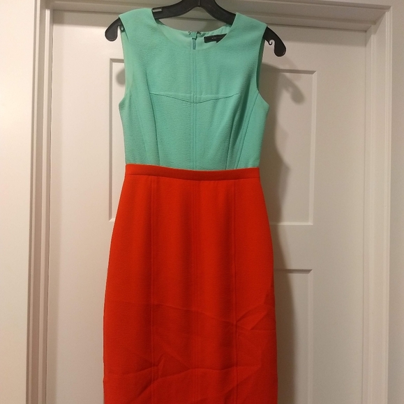 BCBG MAXAZRIA Blaire Color-Blocked Sheath Dress - Picture 4 of 6
